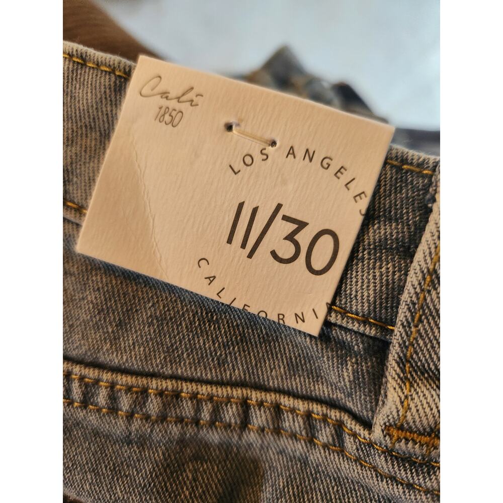 Light Blue Boyfriend Jeans with Leopard Heart Patches - Picture 9 of 10